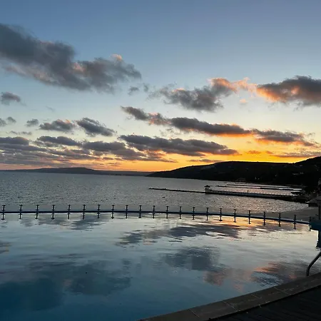 Perfect Sea And Pool View Marina アパート バルチク