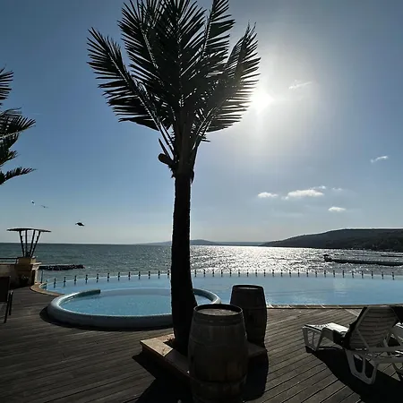 アパート Perfect Sea And Pool View Marina バルチク