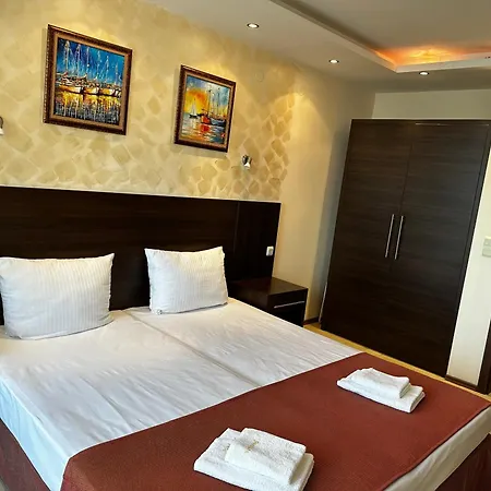 Perfect Sea And Pool View Marina Apartamento Balchik