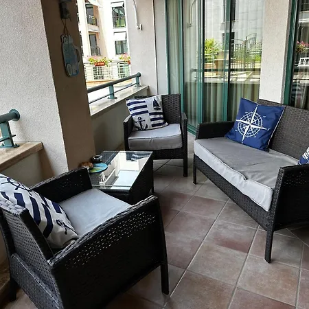 Apartment Perfect Sea And Pool View Marina